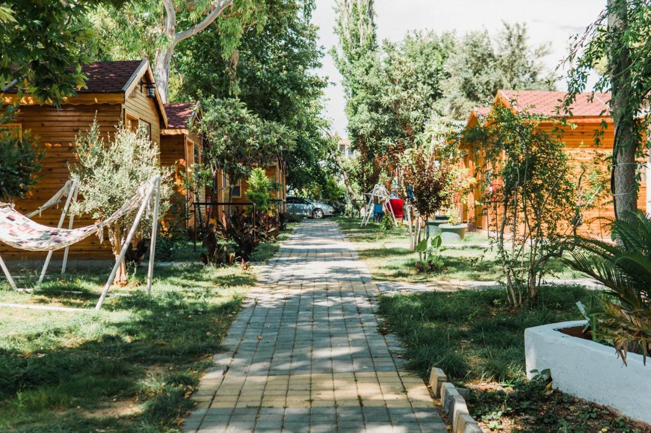 Naz Beach Bungalow Hotel In Antalya Kızılot 외부 사진