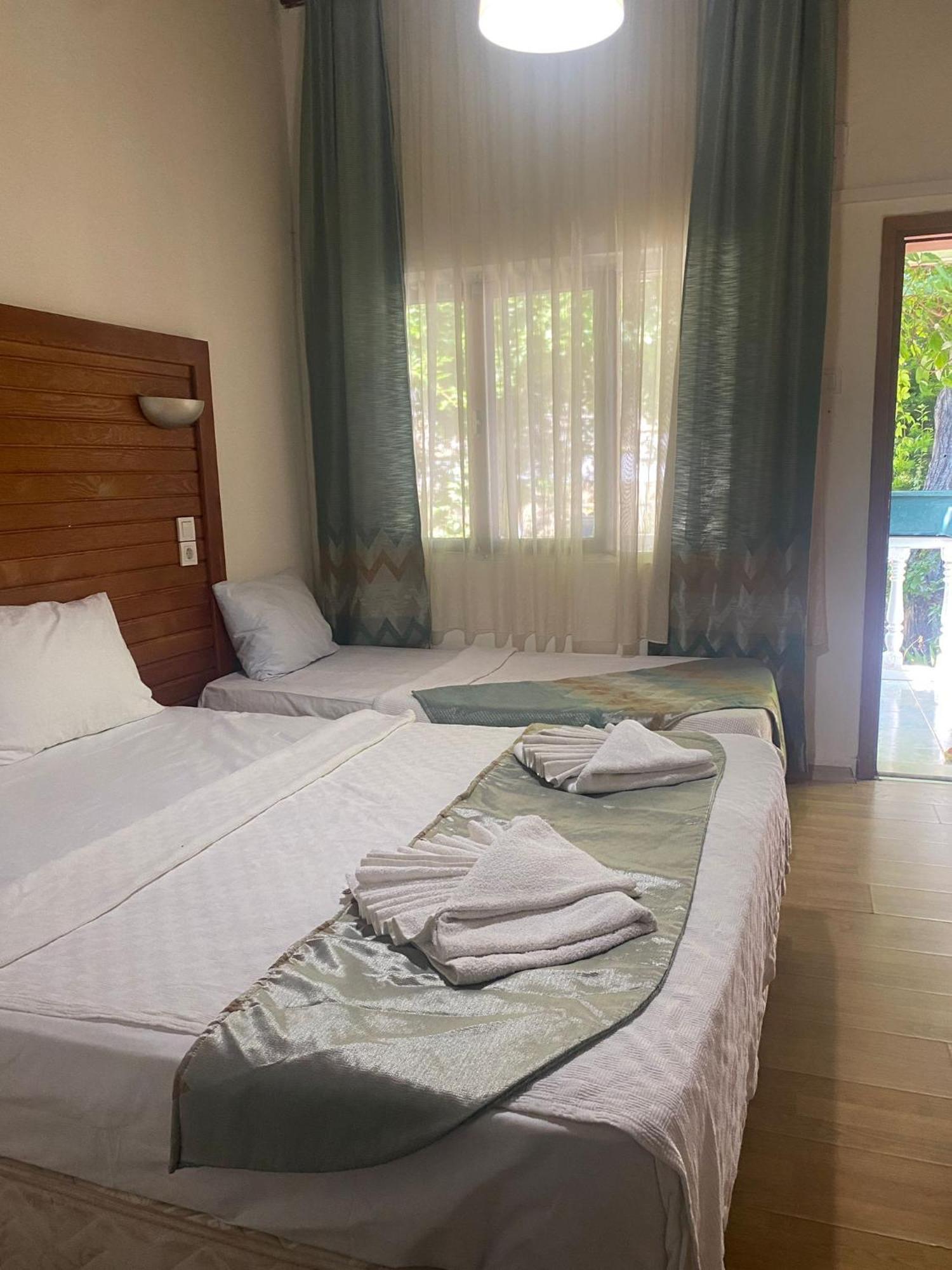 Naz Beach Bungalow Hotel In Antalya Kızılot 외부 사진