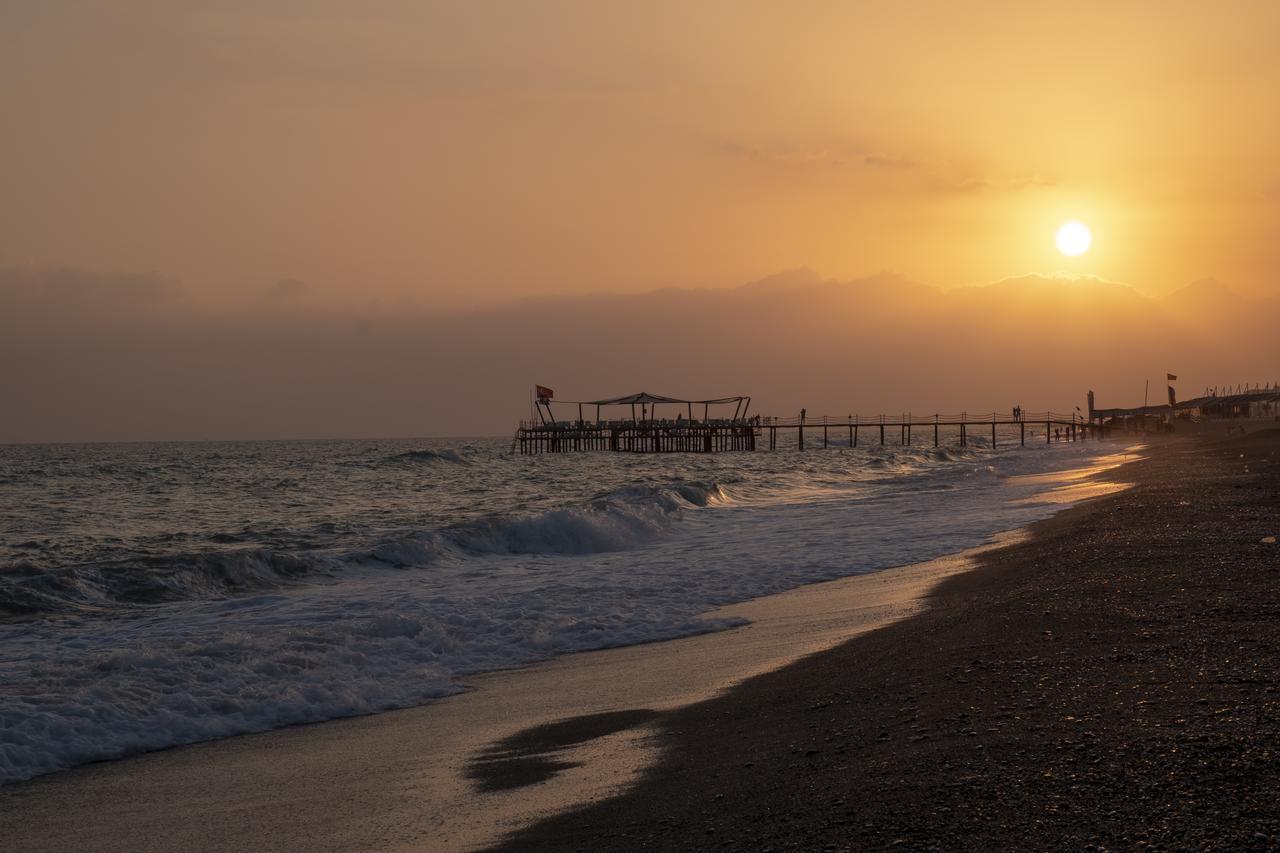 Naz Beach Bungalow Hotel In Antalya Kızılot 외부 사진